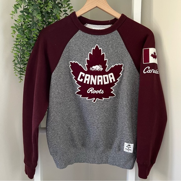 Roots Canada Sweatshirt Maple Leaf Crewneck Sweater Men's size XS Maroon Gray - Picture 1 of 16